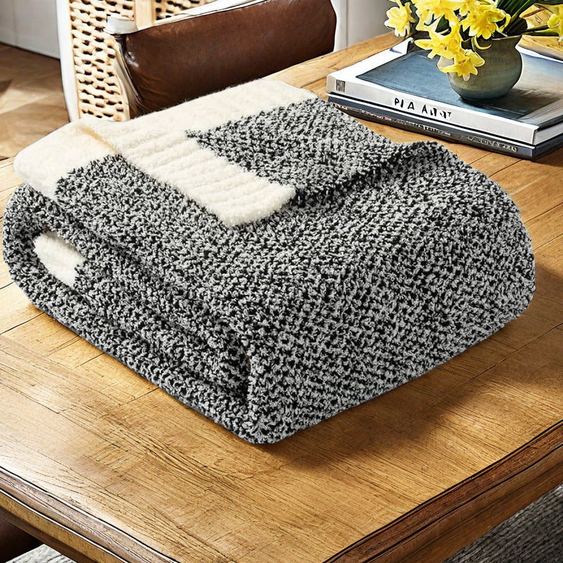 Black and White Plush Chenille-Knit Throw Blanket – Soft Cozy Polyester for Bed & Sofa | Textured Two-Tone Design (127x153cm)