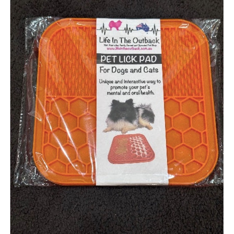 1x LIFE IN THE OUTBACK PET LICK PAD – Orange