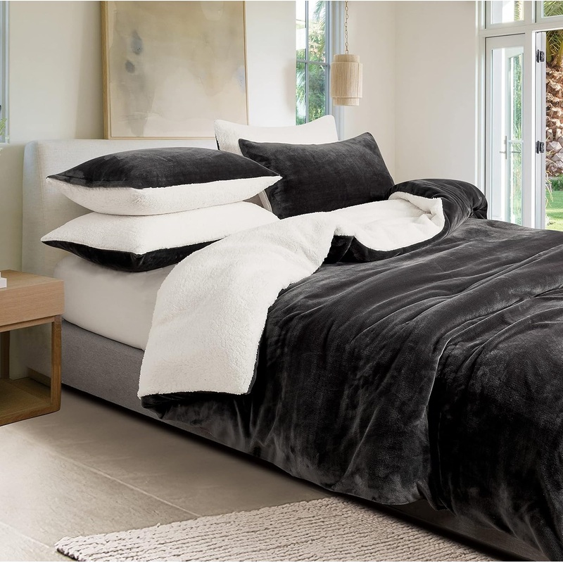 2-in-1 Teddy Sherpa Quilt Cover Set (King Size – Charcoal)